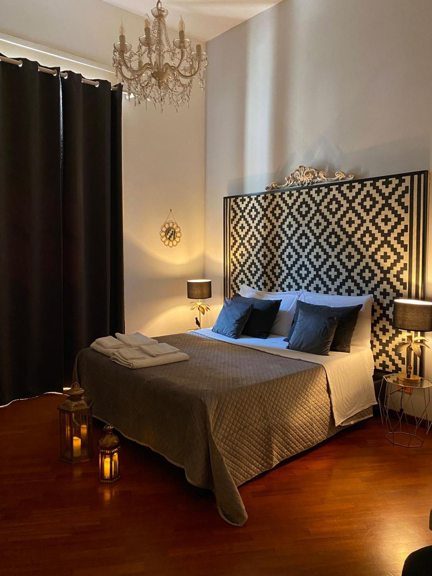 Realpartenope 284 Couette-café Naples